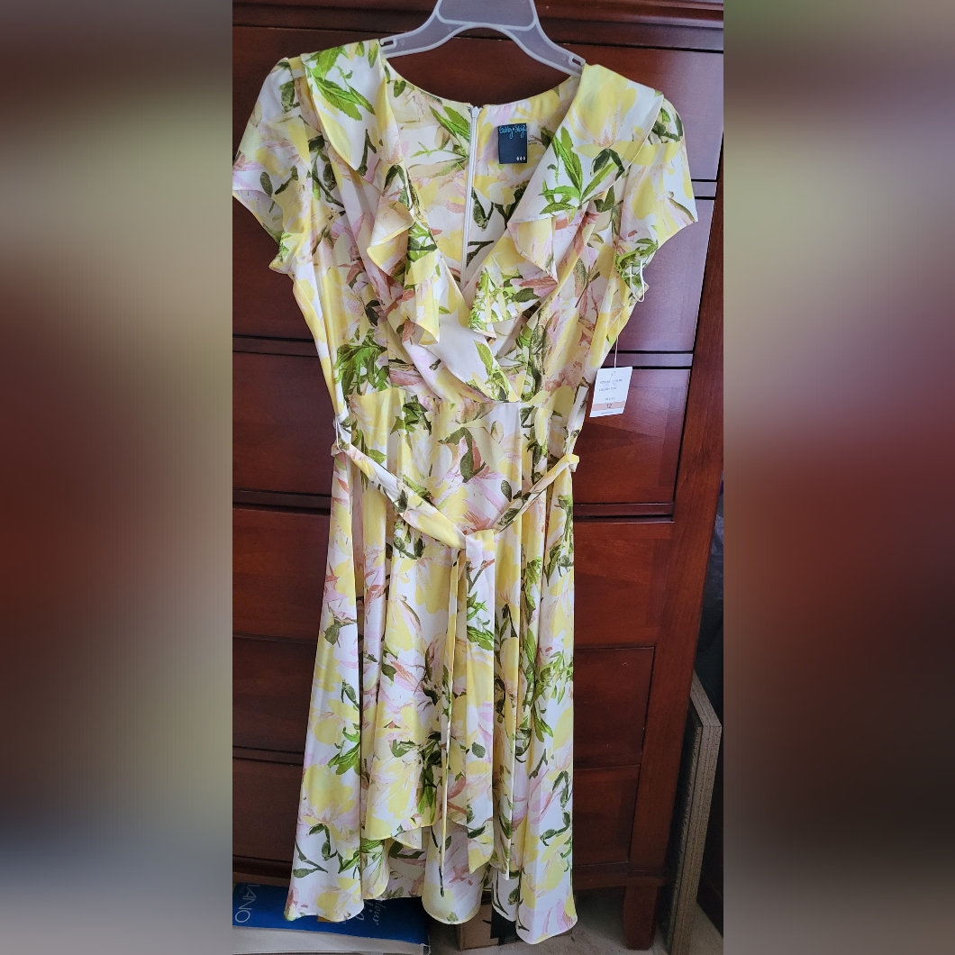 Gabby Skye Ruffle Neckline Faux Wrap Dress - Yellow Floral - Size 12.